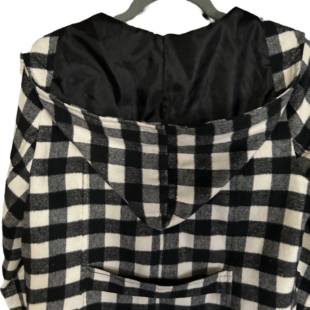 Love Tree Plaid Jacket - Picture 3 of 7